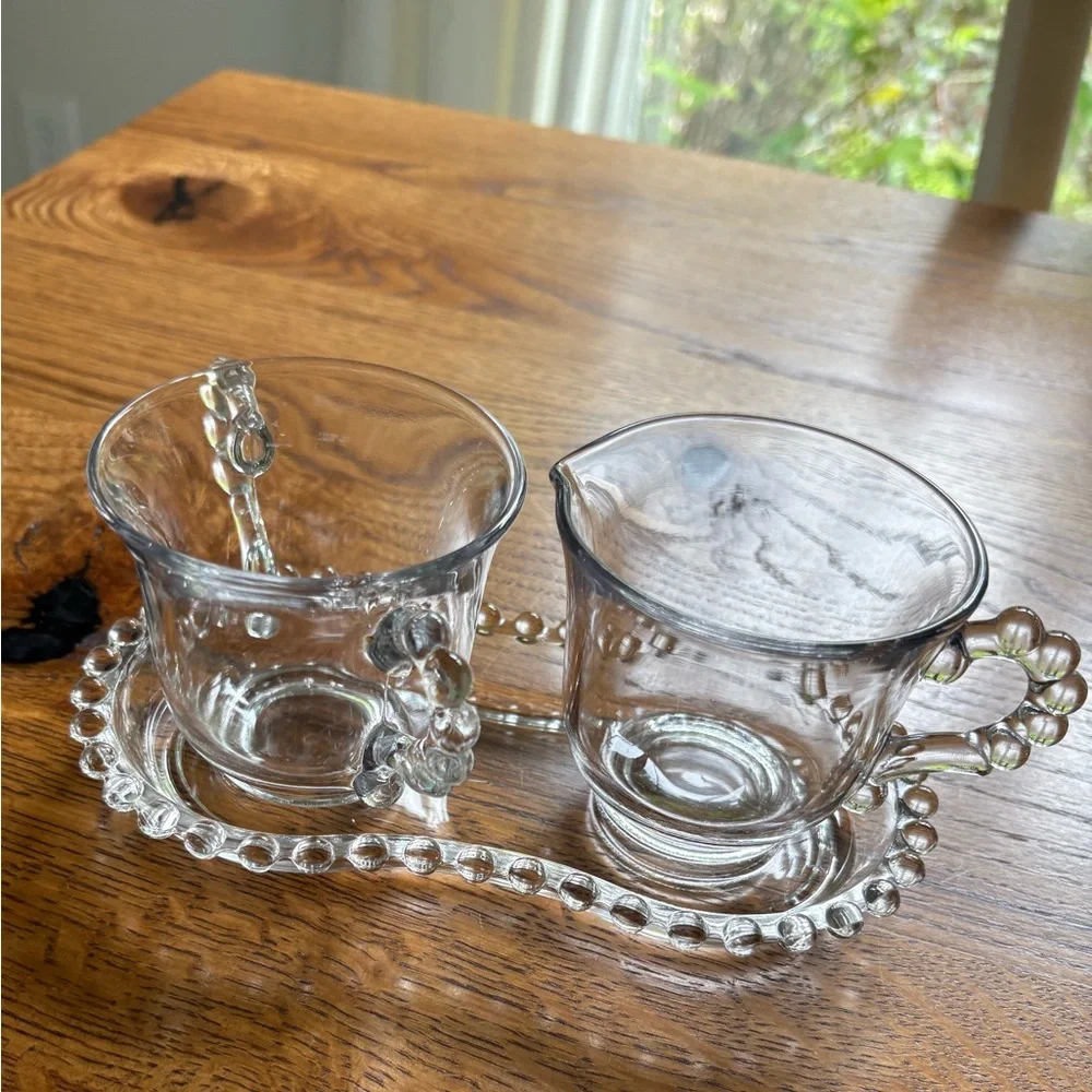 Vintage Candlewick Sugar and Creamer set with matching underplate! - Picture 3 of 9